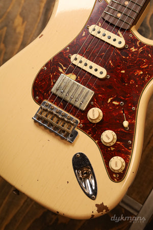 Fender Custom Shop 1960 Stratocaster Relic HSS Desert Sand