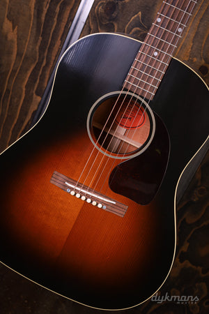 Gibson Custom 1942 Banner J-45 Reissue Vintage Sunburst