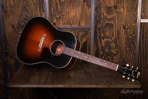 Gibson Custom 1942 Banner J-45 Reissue Vintage Sunburst