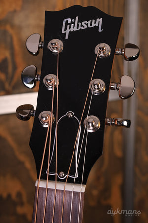 Gibson J-45 Standard Heritage Cherry Sunburst