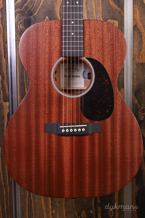 Martin 000-10E Road Series