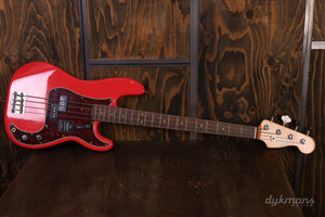 Fender Limited Edition Vintera II Road Worn '60s Precision Bass Fiesta Red