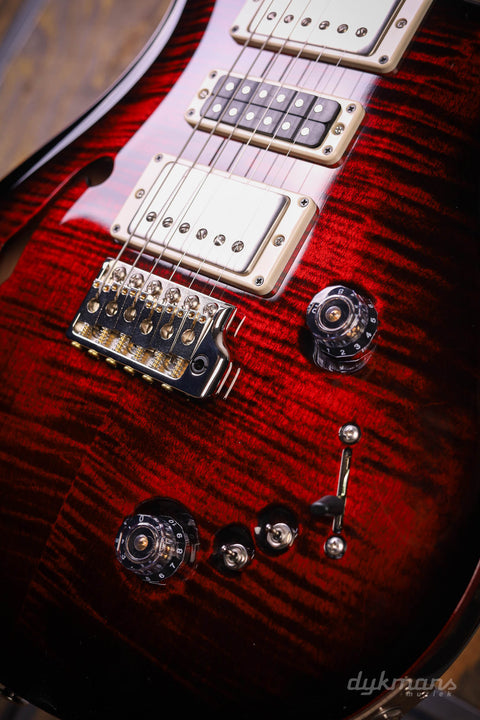 PRS Special 22 Semi-Hollow Fire Smokeburst