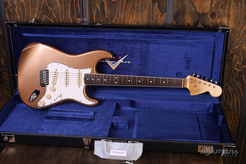 Fender Custom Shop 1967 Stratocaster Relic with Closet Classic Hardware Aged Firemist Gold