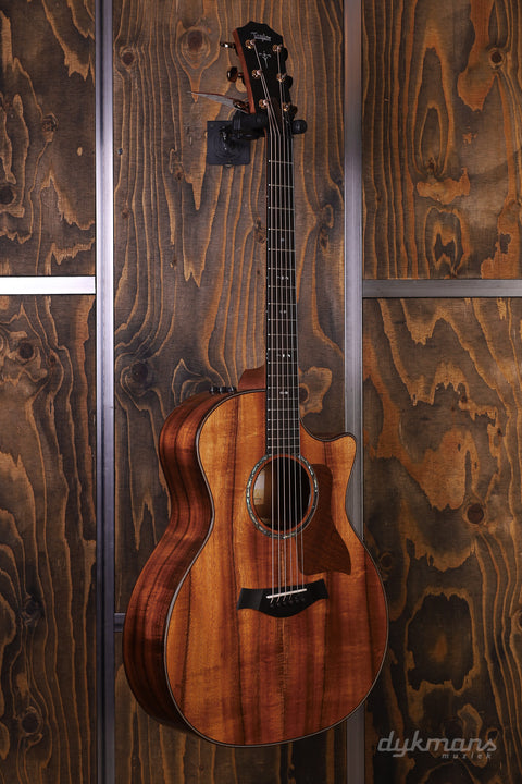 Taylor 724ce