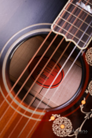 Gibson Custom Shop 1957 SJ-200 Vintage Sunburst