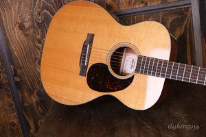 Martin 000E Retro Plus Mahogany Torrified Sitka