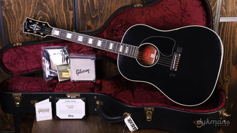 Gibson J-45 Custom