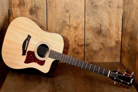 Taylor 210ce plus 